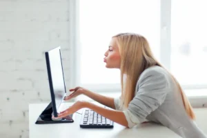 Exercițiul de 30 de secunde care relaxează ochii