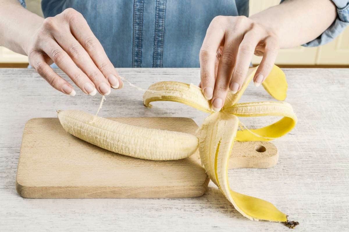 De ce e bine să păstrezi coaja de banană — nu o arunca!