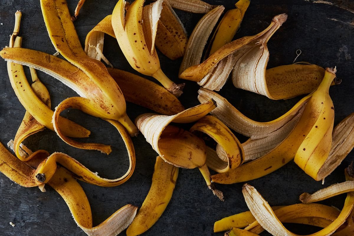 De ce e bine să păstrezi coaja de banană — nu o arunca!