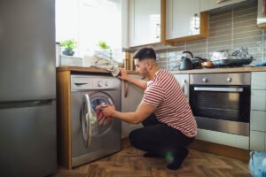 Cum să ascunzi mașina de spălat în bucătărie — Idei ingenioaseп