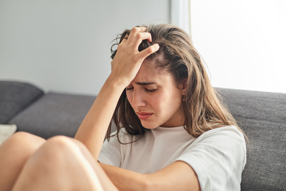 Întrebarea care „repornește” starea de anxietate: Secretul calmului instant