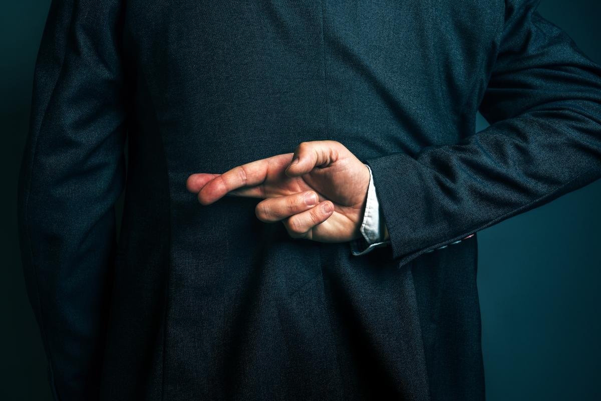 Cum o singură privire poate dezvălui o minciună – metoda folosită de serviciile secrete