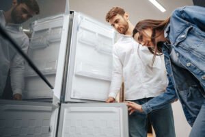 Ce se întâmplă dacă deschizi frecvent congelatorul: Adevărul despre alimente și facturi