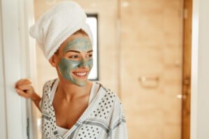 Masca de 3 ingrediente care redă strălucirea feței