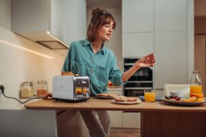 De ce nu ar trebui să mănânci pâinea imediat după prăjire: Procesele chimice care fac diferența