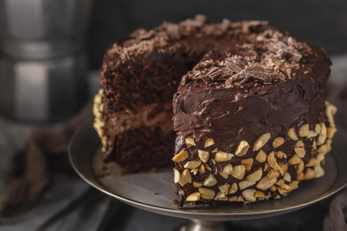 Prăjitură fără coacere: doar 4 ingrediente pentru un desert delicios