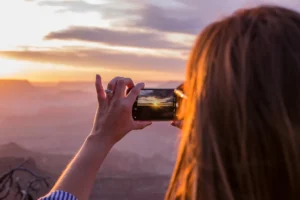Funcție ascunsă a smartphone-ului: Cum să faci poze noaptea ca pe Instagram