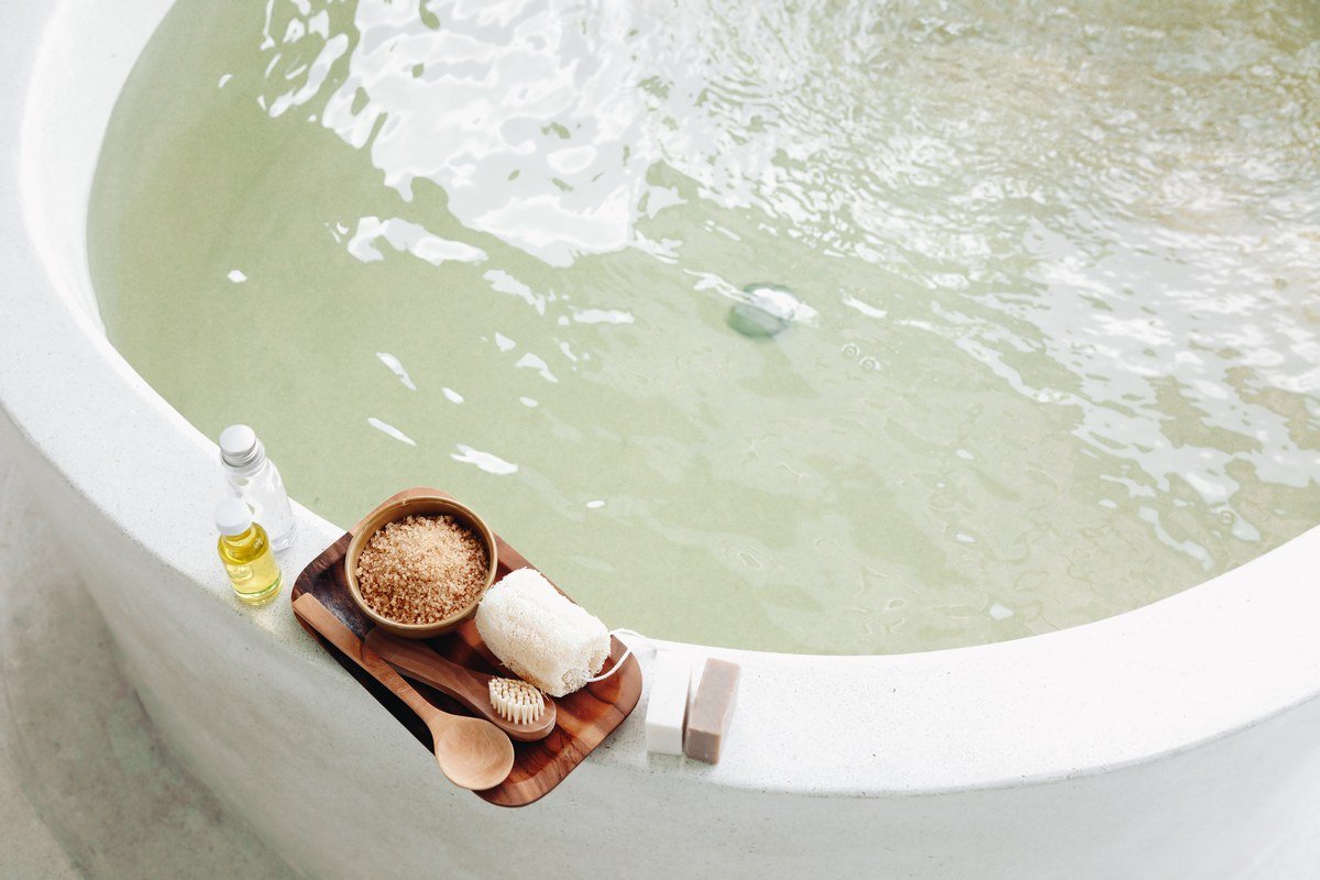 Baia ca un spa: Stil românesc fără renovare