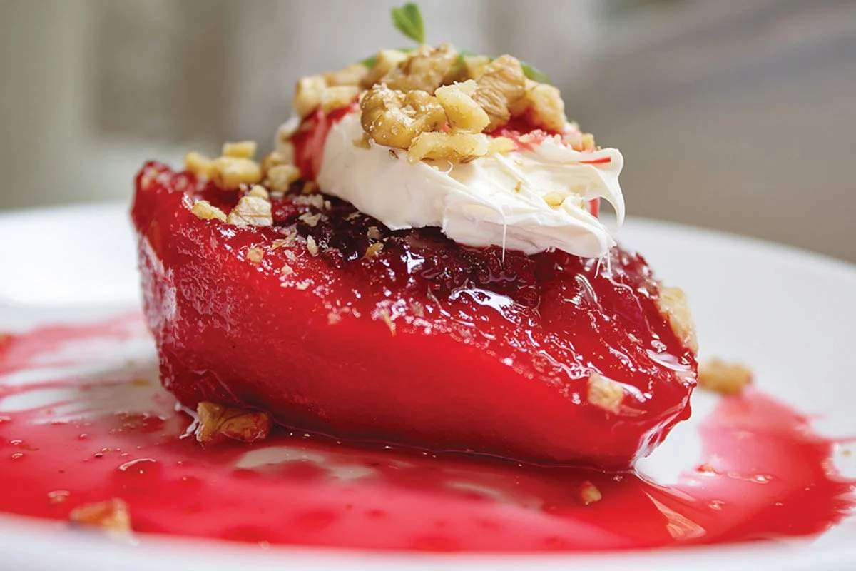 Gutui cu frișcă și nuci: Desertul de toamnă care cucerește orice masă – Rețetă simplă și irezistibilă!