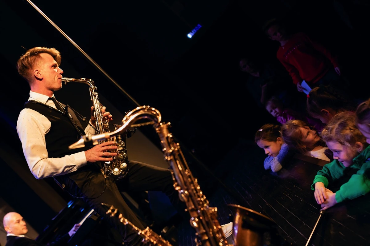 Weekend de neratat la Sibiu: jazz cubanez, Florin Ristei, „concertul ciobanilor” și 1000 de portrete – ce să nu ratezi între 7-9 noiembrie 2025